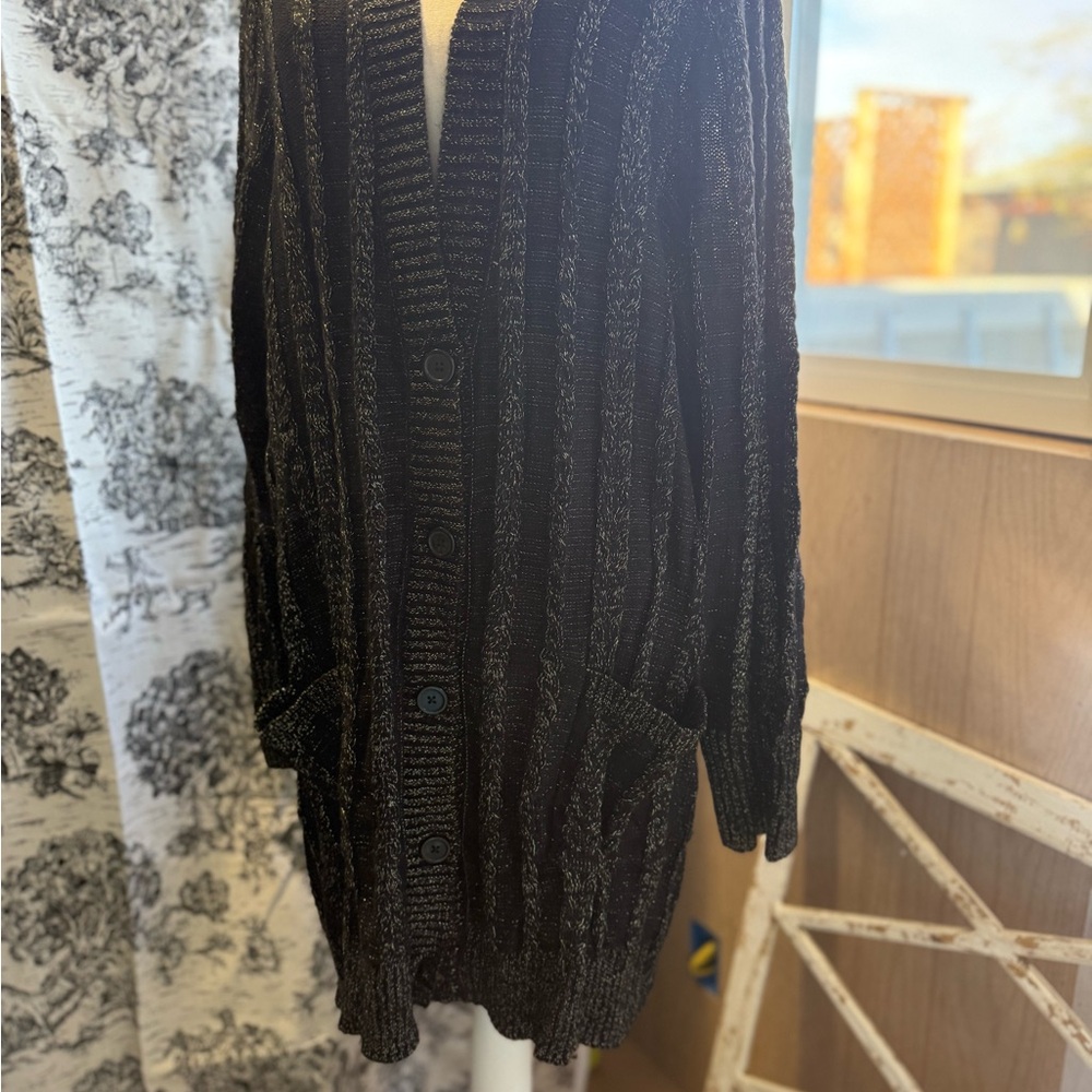 Torrid Woman’s Plus Long Cardigan Black W Gold Shimmer Dressy NWT 4X Holiday - Picture 3 of 10